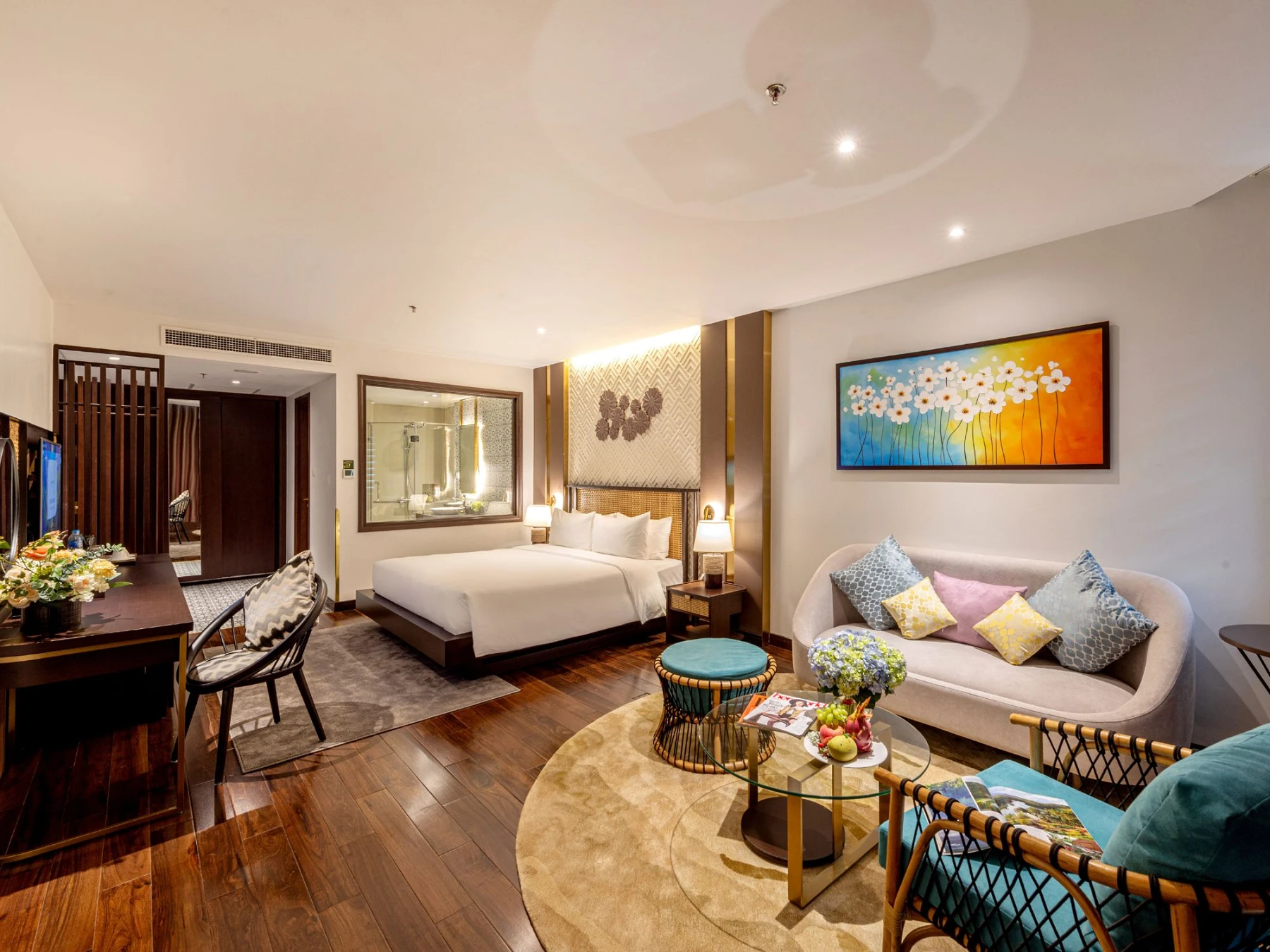 Premier Room with Balcony & Mountain View