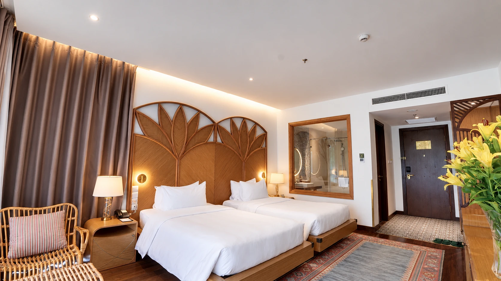 Superior Room with City or Mountain View